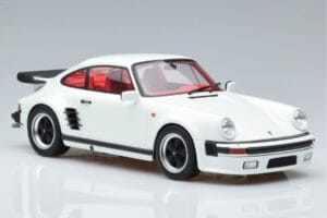 Porsche 911 930 Turbo S Grand Prix White GT Spirit 1:18 GT786 Pryskyřice – obrázek 4 z 6