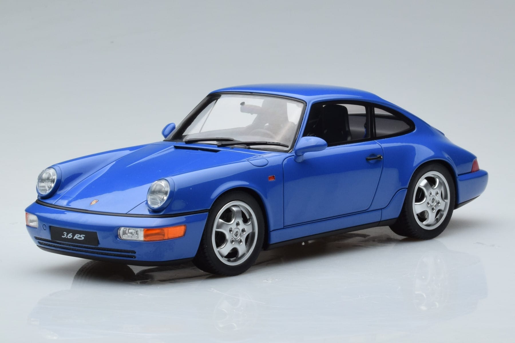 Porsche 911 964 Carrera RS 3.6 Modrý GT Spirit 1:18 GT887 Pryskyřice