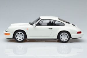 Porsche 911 964 Carrera 4 Bílý GT Spirit 1:18 GT713 Pryskyřice – obrázek 3 z 6