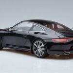Porsche 911 991 Carrera 4 Black Edition GT Spirit 1:18 GT114 Pryskyřice - image 5 of 6