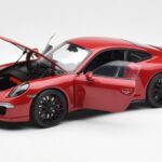 Porsche 911 991 Carrera GTS Carmine Červený Schuco 1:18 450039000 - image 2 of 8