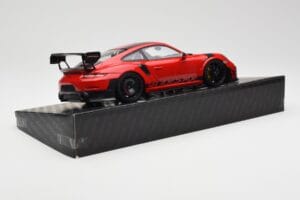 Porsche 911 GT2 RS 991 MR Manthey Racing Nordschleife Record Minichamps 1:18 MR-911-GT2RS-1803 Kov – obrázek 3 z 6