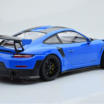 Porsche 911 GT2 RS 991.2 Weissach Package Modrý Černá Hořčíková Kola Minichamps 1:18 - image 2 of 6