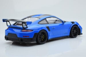 Porsche 911 GT2 RS 991.2 Weissach Package Modrý Černá Hořčíková Kola Minichamps 1:18 153068316 Kov – obrázek 2 z 6
