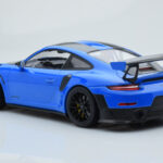 Porsche 911 GT2 RS 991.2 Weissach Package Modrý Černá Hořčíková Kola Minichamps 1:18 - image 5 of 6
