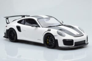 Porsche 911 GT2 RS 991.2 Weissach Package Bílý Černá Hořčíková Kola Minichamps 1:18 153068309 Kov – obrázek 4 z 6