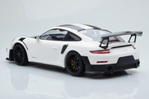 Porsche 911 GT2 RS 991.2 Weissach Package Bílý Černá Hořčíková Kola Minichamps 1:18 153068309 Kov – obrázek 5 z 6