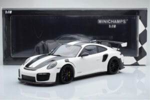 Porsche 911 GT2 RS 991.2 Weissach Package Bílý Černá Hořčíková Kola Minichamps 1:18 153068309 Kov – obrázek 6 z 6
