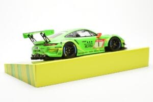 Porsche 911 991.2 GT3 R #1 Manthey Racing 24 Hours Nurburgring 2019 Minichamps 1:18 MG-M-911-19-1801 Kov – obrázek 3 z 6