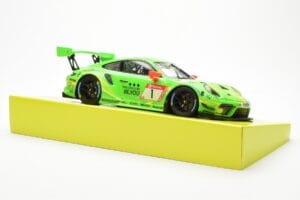 Porsche 911 991.2 GT3 R #1 Manthey Racing 24 Hours Nurburgring 2019 Minichamps 1:18 MG-M-911-19-1801 Kov – obrázek 4 z 6