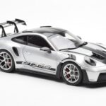 Porsche 911 992 GT3 Weissach Pack GT Stříbrný Metalíza Norev 1:18 - image 6 of 8