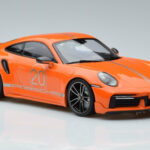 Porsche 911 992 Turbo S China 20th Anniversary Oranžový Minichamps 1:18 - image 4 of 6