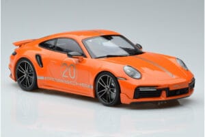 Porsche 911 992 Turbo S China 20th Anniversary Oranžový Minichamps 1:18 155069171 Kov – obrázek 4 z 6