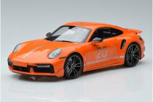 Porsche 911 992 Turbo S China 20th Anniversary Oranžový Minichamps 1:18 155069171