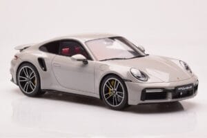 Porsche 911 992 Turbo S Crayon Šedý GT Spirit 1:18 GT431 Pryskyřice – obrázek 4 z 6