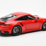 Porsche 911 992 Turbo S Sport Design Červený Minichamps 1:18 - image 3 of 8
