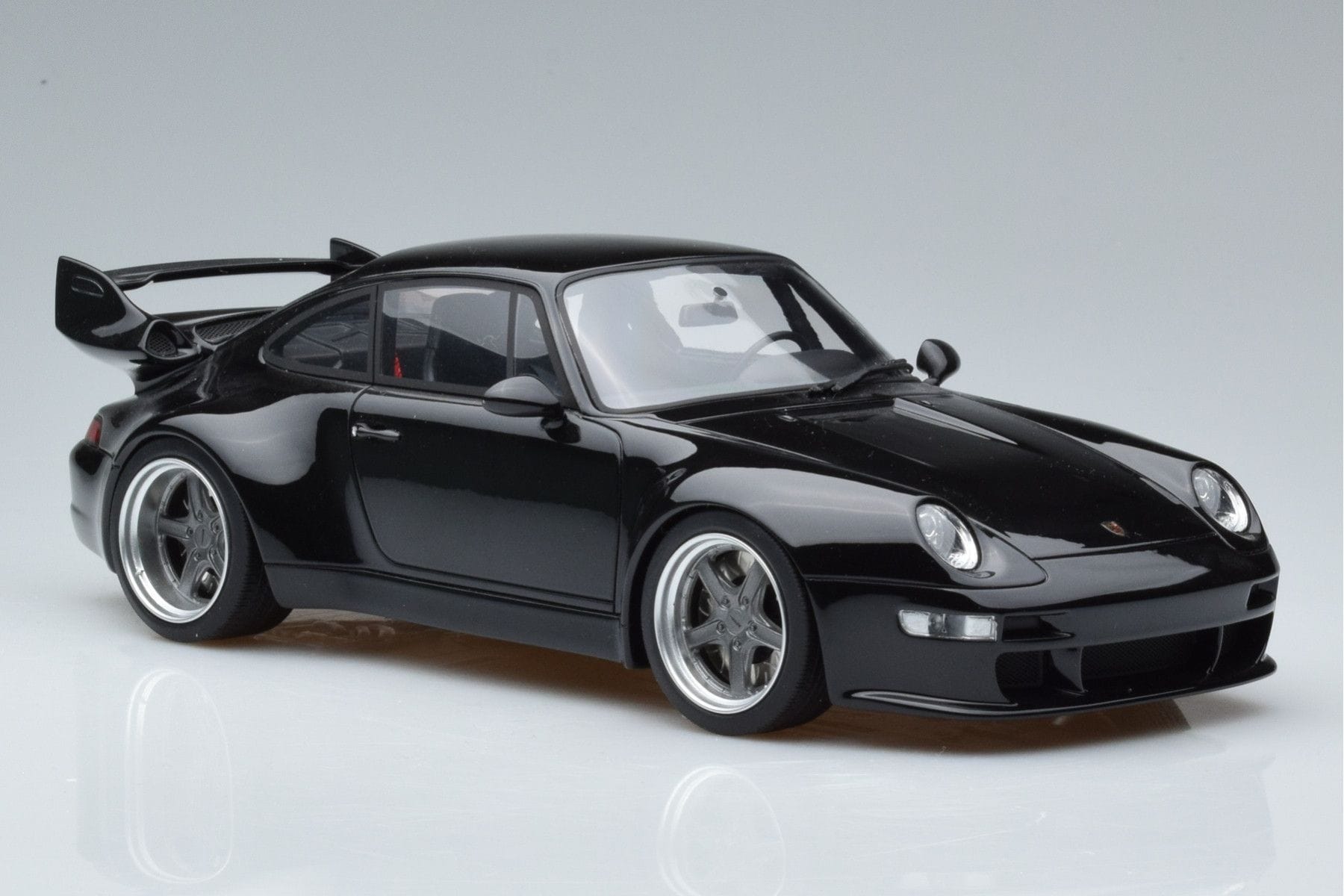 Porsche 911 993 Gunther Werks 400R Černý GT Spirit 1:18 KJ028 Pryskyřice – obrázek 4 z 6