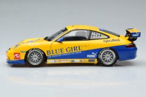 Porsche 911 996 GT3 Cup #88 Macau Winner 2005 AUTOart 1:18 80574 Kov – obrázek 4 z 7
