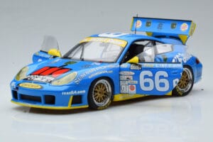 Porsche 911 996 GT3 R #6 24 Hours of Daytona GT Class Winner 2002 AUTOart 1:18 80273 Kov – obrázek 2 z 7