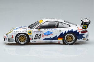 Porsche 911 996 GT3 R J. Ickx 24 Hours of Le Mans 2003 AUTOart 1:18 80379 Kov – obrázek 4 z 7