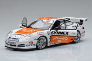 Porsche 911 996 GT3 R #1 C. Kwan Carrera Cup Asia 2004 AUTOart 1:18 80487 Kov – obrázek 2 z 7
