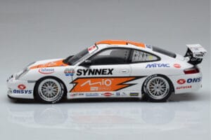 Porsche 911 996 GT3 R #1 C. Kwan Carrera Cup Asia 2004 AUTOart 1:18 80487 Kov – obrázek 4 z 7