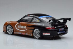 Porsche 911 996 GT3 R #2 S. Miau Carrera Cup Asia 2004 AUTOart 1:18 80488 Kov – obrázek 6 z 7