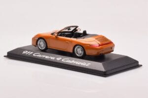 Porsche 911 997 Carrera 4 Kabriolet Oranžový Metalický Minichamps 1:43 WAP02001618 Kov – obrázek 3 z 4