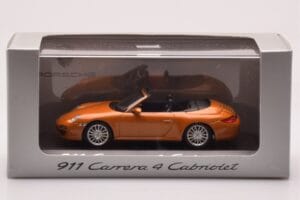 Porsche 911 997 Carrera 4 Kabriolet Oranžový Metalický Minichamps 1:43 WAP02001618 Kov – obrázek 4 z 4