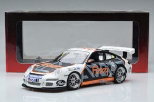 Porsche 911 997 GT3 Cup #33 M. Marsh Carrera Cup Asia 2006 AUTOart 1:18 80782 Kov – obrázek 7 z 7