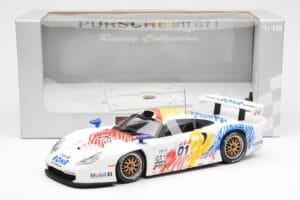 Porsche 911 GT1 #1 A. McNish / R. Sullivan / U. Alzen Rohr Motorsport Daytona 24 Hours 1998 UT Models 1:18 39611 Kov – obrázek 6 z 6