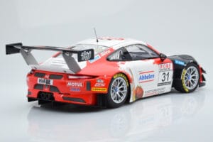 Porsche 911 GT3 R Frikadelli Racing Team #31 M. Arnold / I. Fernandez Winners VLN Round 3 2018 Minichamps 1:18 153186991 Kov – obrázek 2 z 6