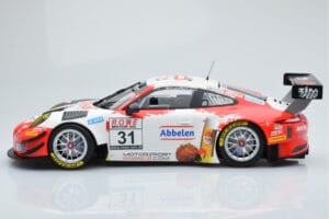 Porsche 911 GT3 R Frikadelli Racing Team #31 M. Arnold / I. Fernandez Winners VLN Round 3 2018 Minichamps 1:18 153186991 Kov – obrázek 3 z 6