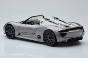 Porsche 918 Spyder Prototyp Šedá Metalíza Minichamps 1:18 110060030 Kov – obrázek 5 z 7