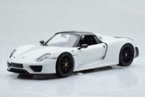 Porsche 918 Spyder Weissach Package Bílý S Černými Koly Minichamps 1:18 113062443 Kov – obrázek 4 z 9