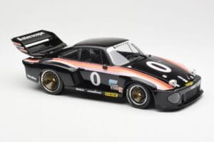 Porsche 935 #0 T. Field / D. Ongais / H. Haywood Interscope Racing 24 Hours of Daytona Winner 1979 Norev 1:18 187437 Kov – obrázek 4 z 6