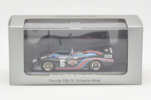 Porsche 936/76 Martini #6 Schwarze Witwe Minichamps 1:43 WAP02000518 Kov – obrázek 4 z 4
