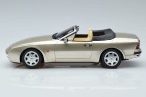 Porsche 944 S2 Kabriolet GT Spirit 1:18 GT002CS Pryskyřice – obrázek 3 z 6