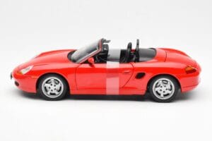 Porsche Boxster 986 Červený UT Models 1:18 180065830 Kov – obrázek 3 z 6