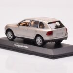 Porsche Cayenne 9PA Béžový Minichamps 1:43 - image 3 of 4