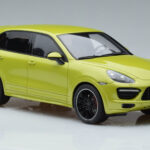 Porsche Cayenne GTS 92A Peridot Zelený GT Spirit 1:18 - image 4 of 6
