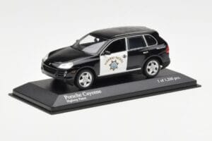Porsche Cayenne 9PA Highway Patrol Minichamps 1:43 400066291 Kov – obrázek 2 z 4