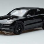 Porsche Cayenne E3 S Coupe Minichamps 1:18 187673 Kov