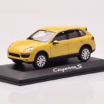 Porsche Cayenne 92A Písková Žlutá Minichamps 1:43 - image 2 of 4