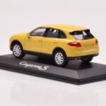 Porsche Cayenne 92A Písková Žlutá Minichamps 1:43 - image 3 of 4
