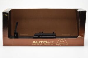 Range Rover P38 4.6 HSE Černý Metalíza AUTOart 1:18 70017 Kov – obrázek 3 z 9