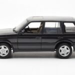 Range Rover P38 4.6 HSE Černý Metalíza AUTOart 1:18 - image 4 of 9