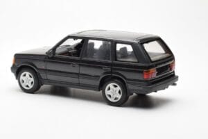 Range Rover P38 4.6 HSE Černý Metalíza AUTOart 1:18 70017 Kov – obrázek 5 z 9
