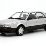 Renault 25 Phase 1 V6 Injection Stříbrný Otto 1:18 OT1070 Pryskyřice