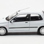 Renault Clio 16S Bílý Norev 1:18 - image 4 of 8